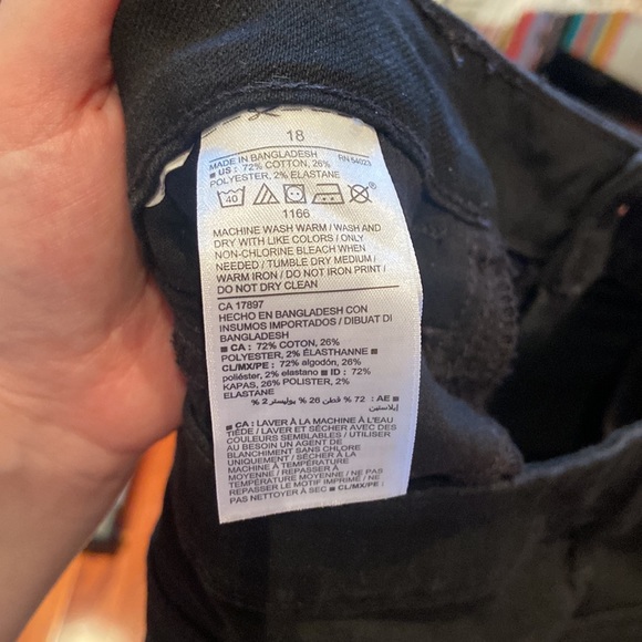 Old Navy Skinny Jeans - Picture 5 of 5